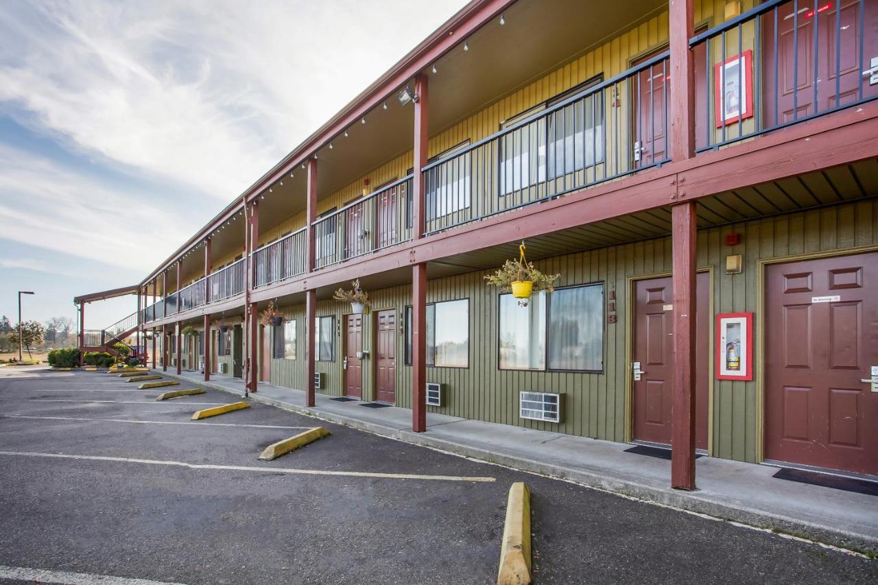 Arlington Motor Inn ภายนอก รูปภาพ